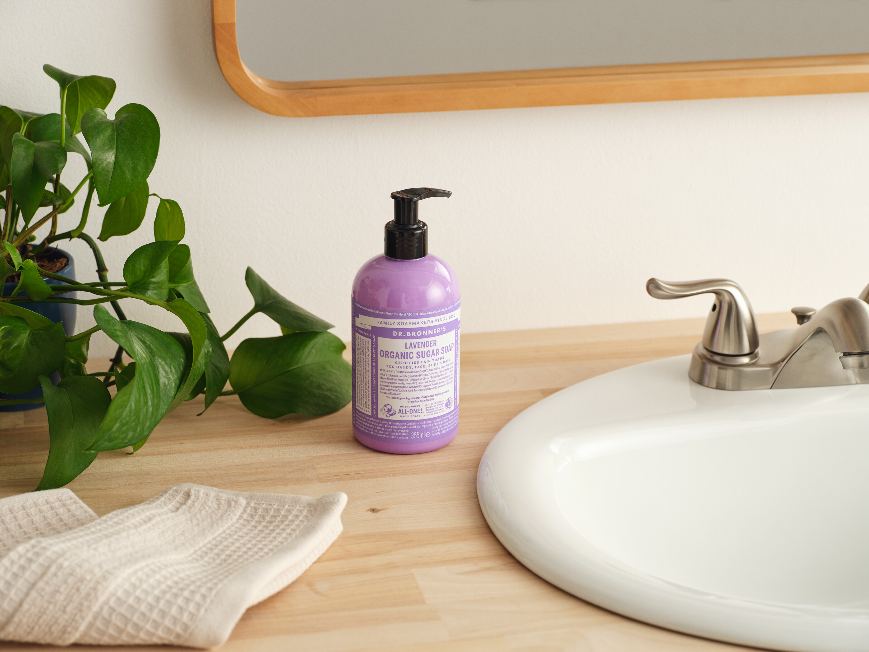 DrBronner-Fall21-JStrutz-211020-1512_FINAL